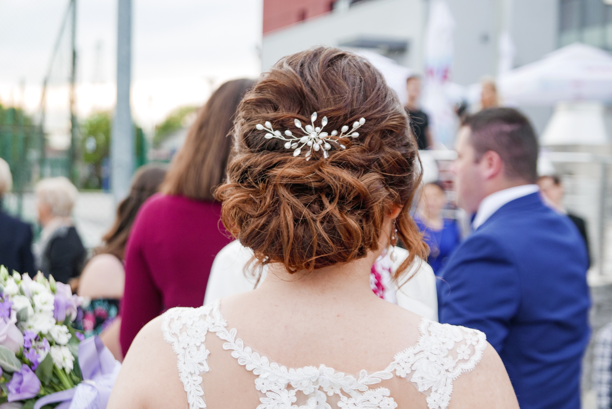 Close-up, rear view of bride, hair, hairstyle, wedding day.
