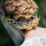 Coiffures de mariage sur cheveux courts et fins : inspiration pour votre cérémonie