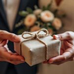 Pourquoi offrir un cadeau personnalisé à un mariage : la symbolique